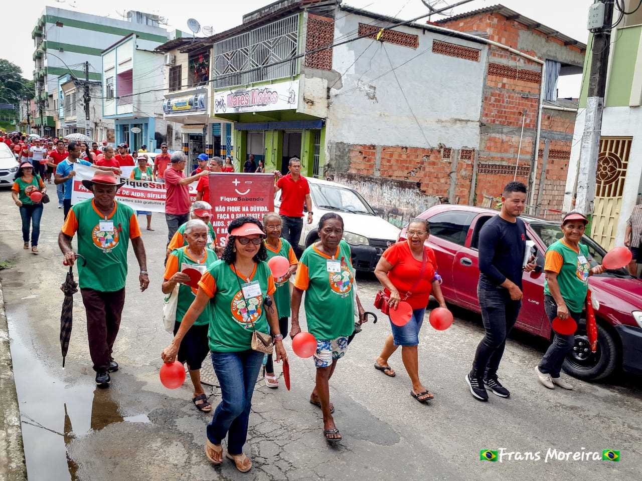 Caminhada do dezembro vermelho